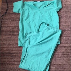 Medline pale green scrub set pants and top